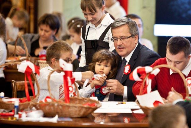 28 Dbając o jakość systemu prawa Bronisław Komorowski zainicjował szeroką debatę, która ma przynieść owoce w postaci rekomendacji zmian zarówno w samym systemie prawa jak i w systemie jego