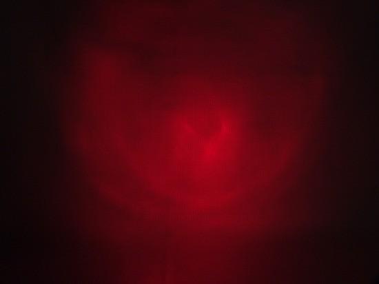 Czołówkę wyposażono również w czerwone diody LED po prawej: światło przez nieoferowane Główna dioda TriplePower LED