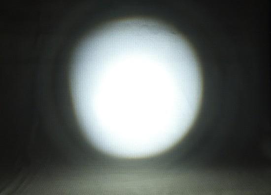 lumeny Materiały regulacja kąta pochylenia reflektora: Czołówka zbudowana jest z typowych materiałów, tudzież