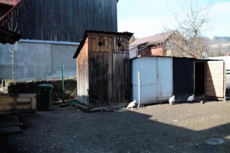 Zdrojowej blisko 2/3 wpisana jest do gminnej ewidencji zabytków; część budynków ma dalej nieuregulowany stan prawny; zły stan w zakresie instalacji grzewczych oraz instalacji do c.w.u. ok.