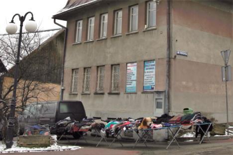11. Zrobienie wiaty przystankowej w Centrum Grywałdu. 12. Brak miejsc handlu. 13. Braki w kanalizacji sanitarnej.
