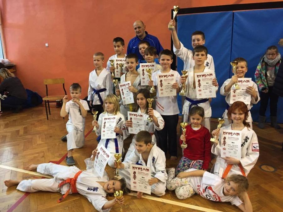Mazowiecka Liga Karate Ostrów Mazowiecka, 16 stycznia, 2017 Wyjazd na Mazowiecką ligę karate okazał się sporym sukcesem.