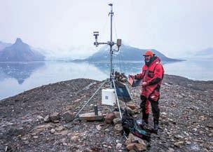 obserwatora meteorologicznego ( Andrzej Araźny) Zorza polarna nad Hornsundem ( Witold Kaszkin) zmian pola.