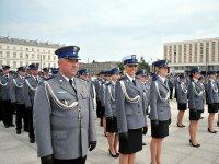 pracownikom Policji za uzyskane wyniki w przeciwdziałaniu i zwalczaniu przestępczości, za budowanie dobrego wizerunku naszej formacji.