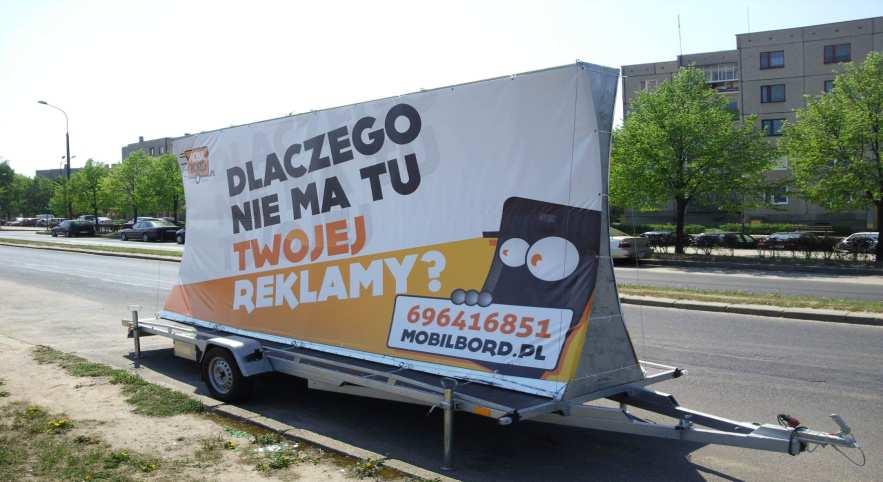 Zakazuje