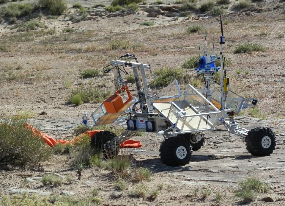 Koła naukowe - łaziki marsjańskie projekt i budowa prototypu łazika marsjańskiego Legendary IV i planowany udział w międzynarodowych