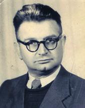 W 1945 aresztowany przez UB. W latach 1946 1952 studiował na Wydziale Lekarskim Akademii Medycznej w Warszawie. W 1952 r. nakazem pracy został skierowany do pracy w szpitalu w Ełku.