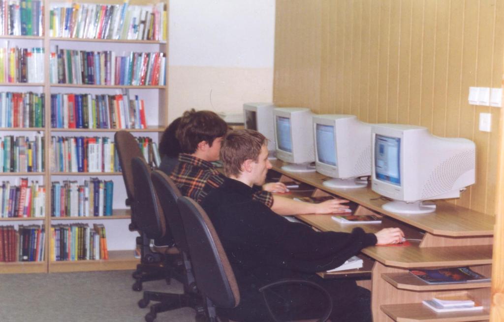 Tradycyjna biblioteka i