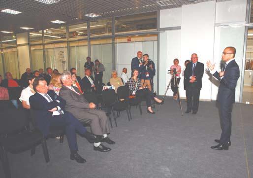 Dmytro Aftanas - Prezes LVIV CHAMBER OF COMMERCE AND INDUSTRY Józef Rybak - Dyrektor administracji samorządu rejonu solecznickiego na Litwie Andrzej Szewczyk - Zastępca Dyrektora Departamentu
