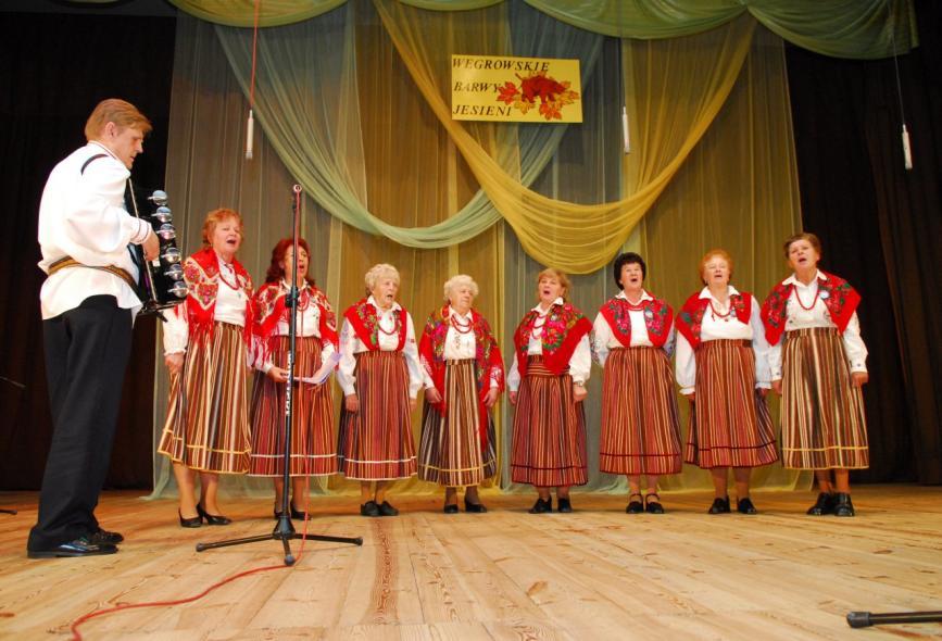 7 Andrzej Olton, Krysia Wetoszka, Basia Wróbel, p. Genia Sych, p.