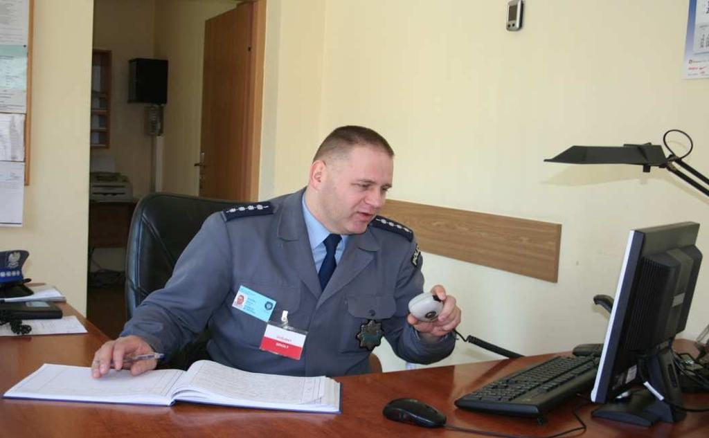 b) niezbędnym zakresie dalszych działań, c) potrzebie skierowania na miejsce przestępstwa innych policjantów lub wykorzystania innych środków technicznych dla zabezpieczenia miejsca przestępstwa albo