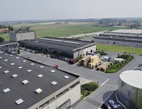 VANDEPUTTE Oleochemicals VanDeputte to producent produktów dla przemysłu kosmetycznego i lakierniczego V andeputte to historia miłosna pomiędzy rodziną a firmą.