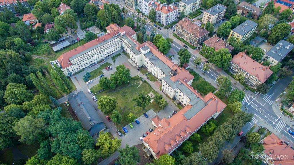 Warto pamiętać o bardzo dobrej lokalizacji szpitala, która powinna być jednym z podstawowych argumentów przemawiających za jego dalszym rozwojem.
