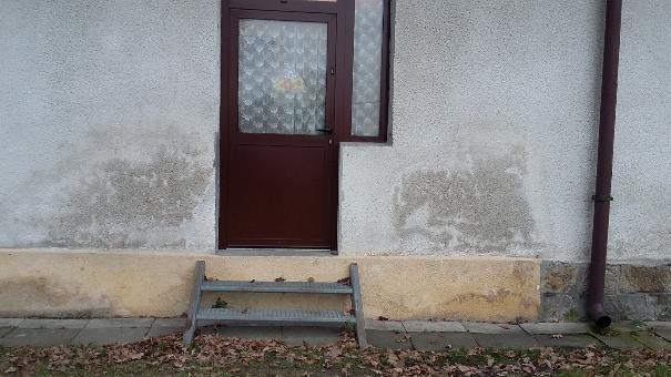Grafika 28 Wejście do budynku komunalnego w Bogucicach Źródło: zasób Urzędu Gminy w Bochni Grafika 29