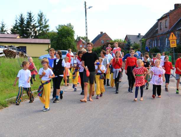 GOSPODARSTWO BIODYNAMICZNE MIEJSCEM EDUKACJI edukacyjne projekty wakacyjne: polsko-niemiecka