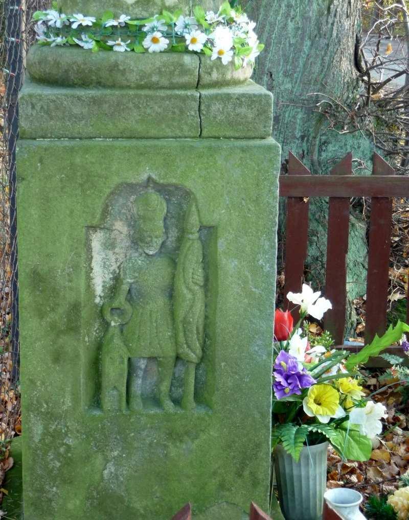 42 Fot. nr 58. Płaskorzeźba św.