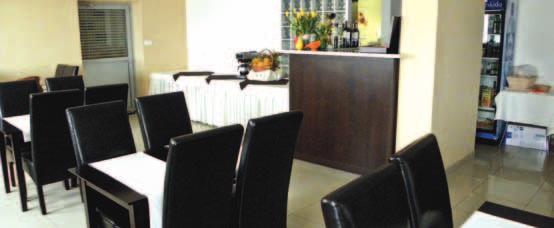 Gastronomia RESTAURACJA BRAMA OSTROŁĘCKA Restauracja Brama Ostrołęcka mieści się w Twierdzy Modlin, w historycznej bramie obronnej, wzniesionej w 1836 roku.