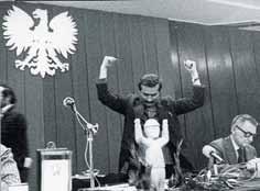 To właśnie w Sali BHP liderzy strajku podpisali 1 sierpnia 1980 r. porozumienie z delegacją komunistycznego rządu. Wydarzenia w Stoczni Gdańskiej relacjonowali dziennikarze z całego świata.