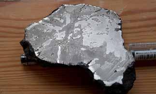 Fragment wypolerowanej powierzchni przed trawieniem (fot. M.