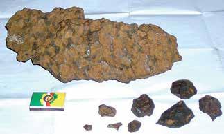 W Polsce największe fragmenty (płytki) meteorytu Przełazy znajdują się w zbiorach Muzeum Mineralogicznego we Wrocławiu (278 g) i w Muzeum Geologicznym Uniwersytetu Jagiellońskiego w Krakowie (239 g).
