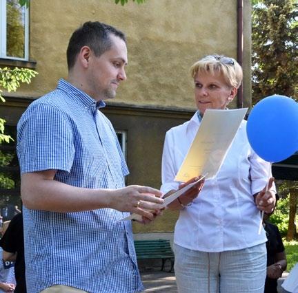 8 GAZETA LOKALNA 1/2017 wiosna-lato Dziewiąty Festyn Azorski Dzielnicowy turniej W ramach Dni Dzielnicy, radni Komisji Sportu, pod kierownictwem Mieczysława Dzierżaka zorganizowali w sobotę