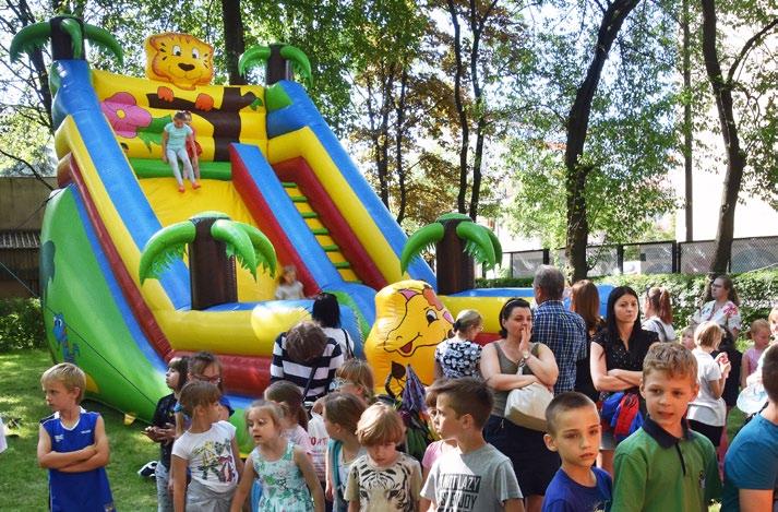 W grupie starszych uczniów, Gimnazjum nr 12 zajęło pierwsze miejsce, drugie było Gimnazjum nr 82. Najlepsza wśród podstawówek okazała się SP nr 58, druga była SP nr 107, a trzecia SP nr 109.