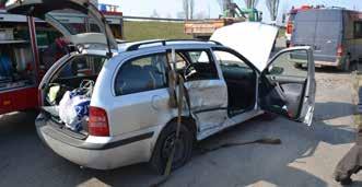 12 23 marca 2016 r. www.lubinextra.pl Trzy osoby trafiły do szpitala po tym jak kierowca skody nie zatrzymał się na stopie.
