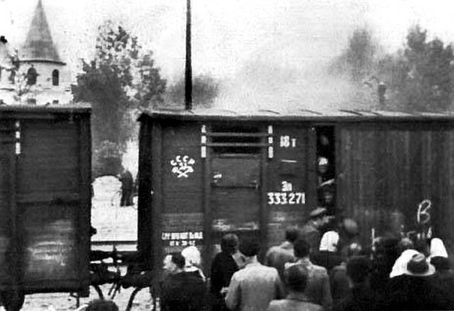 ...Za opuszczenie pracy, spóźnienie z powodu choroby lub osłabienia z głodu, groziło wiezienie... Na zsyłce z braku jedzenia, ludzie jedli pokrzywę, puchli z głodu i umierali.
