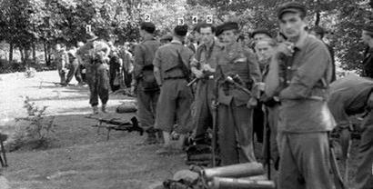 229. Zgrupowanie Kampinos AK w marszu do walczącej Warszawy. 1944 Największe kontrowersje wywołuje udział dwóch Gojdziów w działaniach partyzantki sowieckiej; Stanisław Gojdź s.