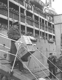 374. Ponad 100 tys. żołnierzy PSZ na Zachodzie powróciło do Polski. Powrót żołnierzy z Anglii. Gdańsk 1947 Saper Bolesław Gojdź w dniu 14.08.1947 r.