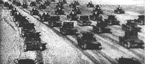 28. Czołgi armii radzieckiej na terytorium Polski. 1939 Mimo ogromnych nadziei nie dotarły oczekiwane dostawy uzbrojenia.
