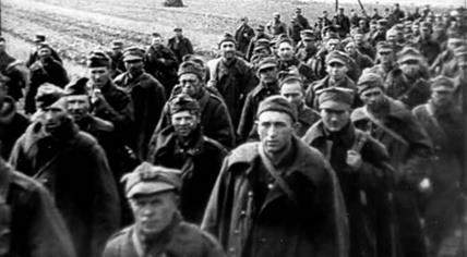 3. W niewoli rosyjskiej 51. Polscy żołnierze w niewoli radzieckiej. 1939 Po napaści Związku Sowieckiego na Polskę 17.09.1939 r.
