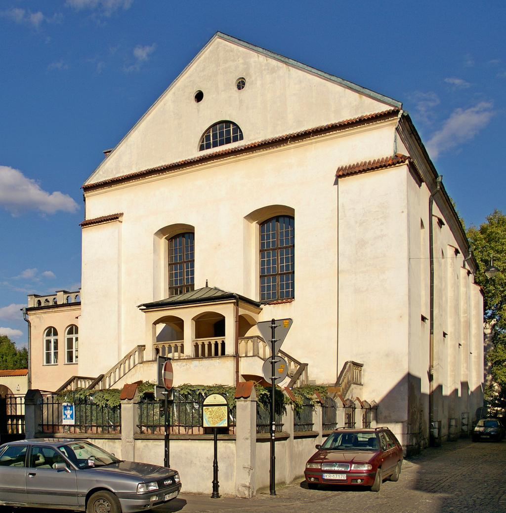 Strona 33 Źródło 7. Fotografia. Synagoga Izaaka w Krakowie [źródło: http://pl.wikipedia.