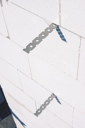 Zalety z zastosowania bloczków Ytong Interio: odciążenie konstrukcji bloczki to lekka odmiana betonu komórkowego Ytong PP3/0,5, proste i wygodne wykonawstwo, bardzo krótki czas murowania