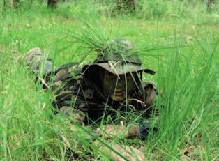 młody komandos Obóz militarny dla najmłodszych 8-13 lat musztra na wesoło: nauka podstaw musztry i wojskowej dyscypliny w formie dobrej zabawy.