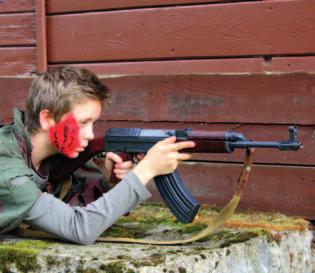 S.T.A.L.K.E.R. Obóz Fabularny ASG 12-15 / 15-18 lat PROGRAM: S.T.A.L.K.E.R.: uczestnicy będą brali udział w grze fabularno-terenowej wcielając się w postać stalkera, bandyty, mutanta lub żołnierza.