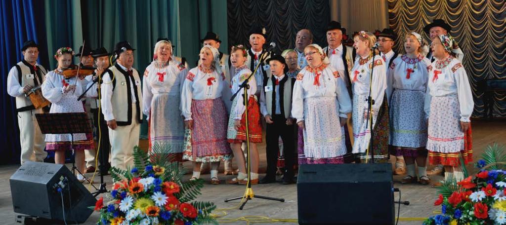 Jodełki podczas Bukowińskich Spotkań w Czerniowcach w 2013 r. trowiu drugą najważniejszą imprezą, gdzie w Polsce spotykają się Bukowińczycy. Także w 2006 r.