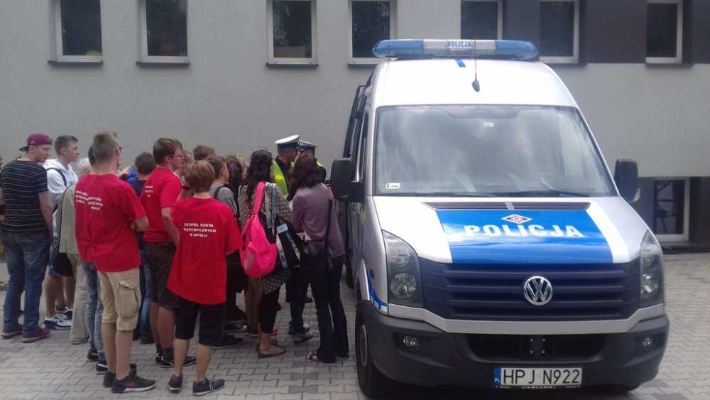 Tam zdobywać będą wiedzę teoretyczną i praktyczną z zakresu przepisów prawa i taktyki policyjnej. Będą także doskonalić swoje umiejętności strzeleckie.