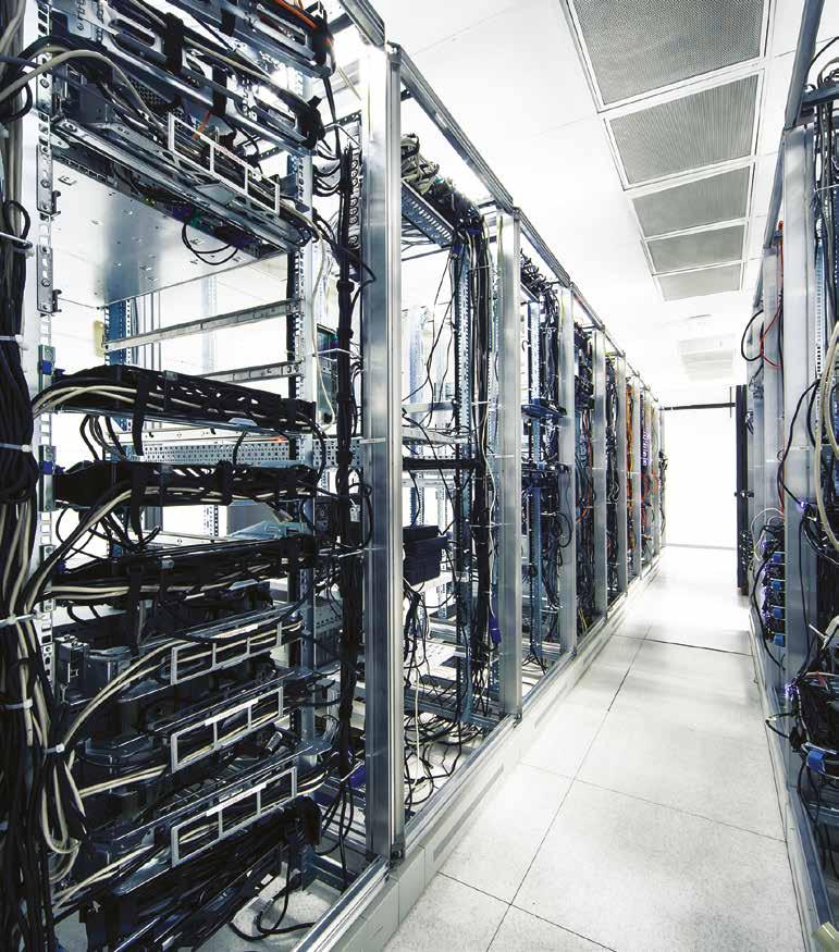 Niezawodne, wydajne i elastyczne chłodzenie pomieszczeń technicznych 24/7/365 ze Sky Air od Daikin Systemy wewnętrzne o większej wydajności z oficjalnymi etykietami energetycznymi Efektywne