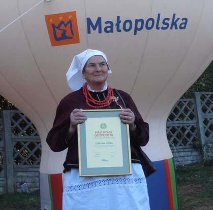 W grupie wieńcowej z Makowicy znajdowali się: Stefania Dudek, Maria Mieczychowska, Magdalena Dudek, Wanda Musiał, Andrzej Musiał, Adam Dudek, Janusz Golonka, Andrzej Pławecki, a plakietkę na czele