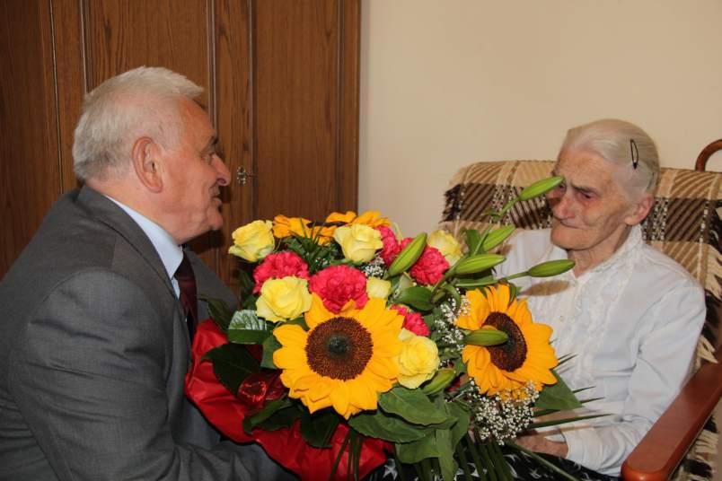 w Parafii Pisarzowa miały miejsce obchody jubileuszowe 300 lat powstania Kościoła, którym przewodniczył Biskup Tarnowski Andrzej Jeż.