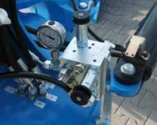 Mechanizm hydraulicznego zabezpieczenia przed przeciążeniem Hydromatic odchyla się w dowolnym momencie, nawet gdy napotka przeszkody po jego bokach.