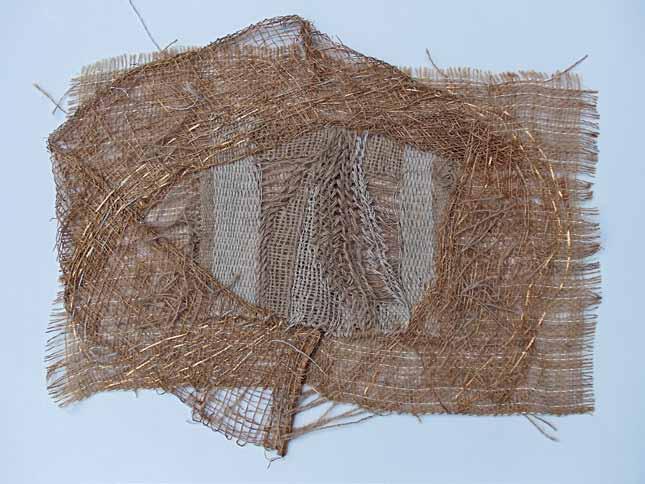 GALYNA VYHOVANSKA UKRAINA/ UKRAINE Pole mojej babci 50 x 35 cm, technika: tkanie ręczne, aplikacja; 2016 Urodziła się w 1960 r. we Lwowie.
