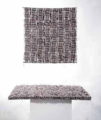 HANNA WOJDAŁA-MARKOWSKA Poletko kokonów 1 42 x 42 x 5 cm, technika własna: tkana tkanina dwustronna do zawieszania w przestrzeni, 2016 Poletko kokonów 2 59 x 42 x 3 cm, technika własna: tkana tkanina