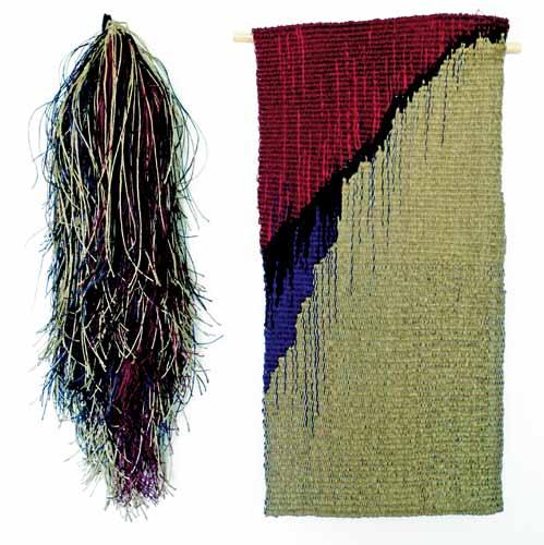 JADWIGA LENART Tkanina nr 11 dyptyk 60 x 30 cm, 60 x 20 x 20 cm; technika własna, kilim; 2016 Ukończyła studia licencjackie na Politechnice Łódzkiej, kierunek: Wzornictwo, specjalność: Architektura