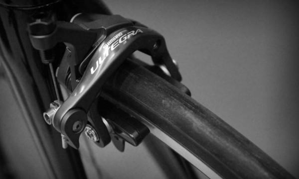 Shimano Ultegra 11s 2014 Shimano prezentuje 11-rzędową Ultegrę na sezon 2014 ARKADIUSZ KOGUT Shimano wprowadza na rynek 11-rzędową, mechaniczną grupę Ultegra.