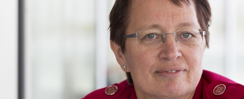 CO PRZEZ CAŁY DZIEŃ ROBI DYREKTOR? Tekst: Arja Hilberdink W tym felietonie chciałam opisać Wam mój plan dnia, żebyście zobaczyli, jak wygląda typowy dzień pracy dyrektora firmy Looye Kwekers.