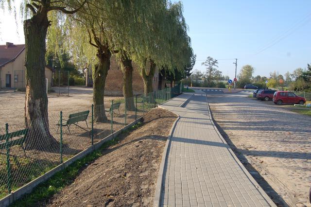 Modernizacja chodnika wraz z ustanowieniem wysepki autobusowej w Gościejewie na drodze Nr