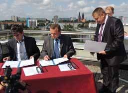 Neue Etappe bei der Einführung der Dachmarke Am 23. August 2013 haben der Slubicer Bürgermeister Tomasz Ciszewicz und der Frankfurter Oberbürgermeister Dr.