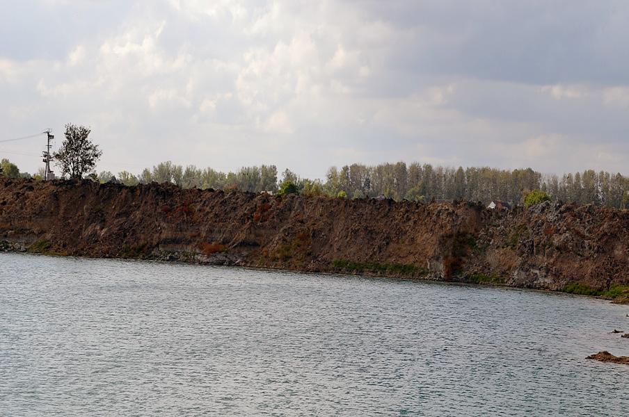 Wytworzono segmenty geotekstyliów o szerokości 2 m i długości 6 7 m.